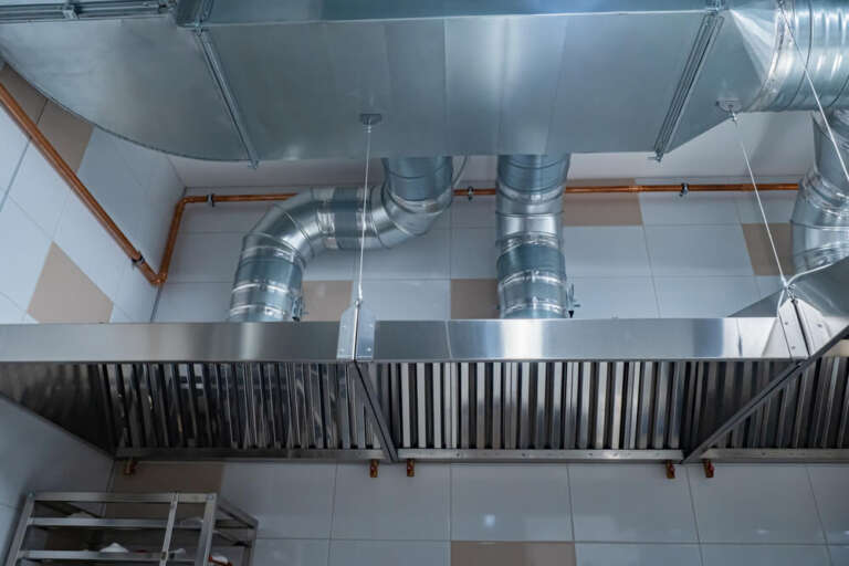 Your Guide To Commercial Kitchen Ventilation System 1 768x512 